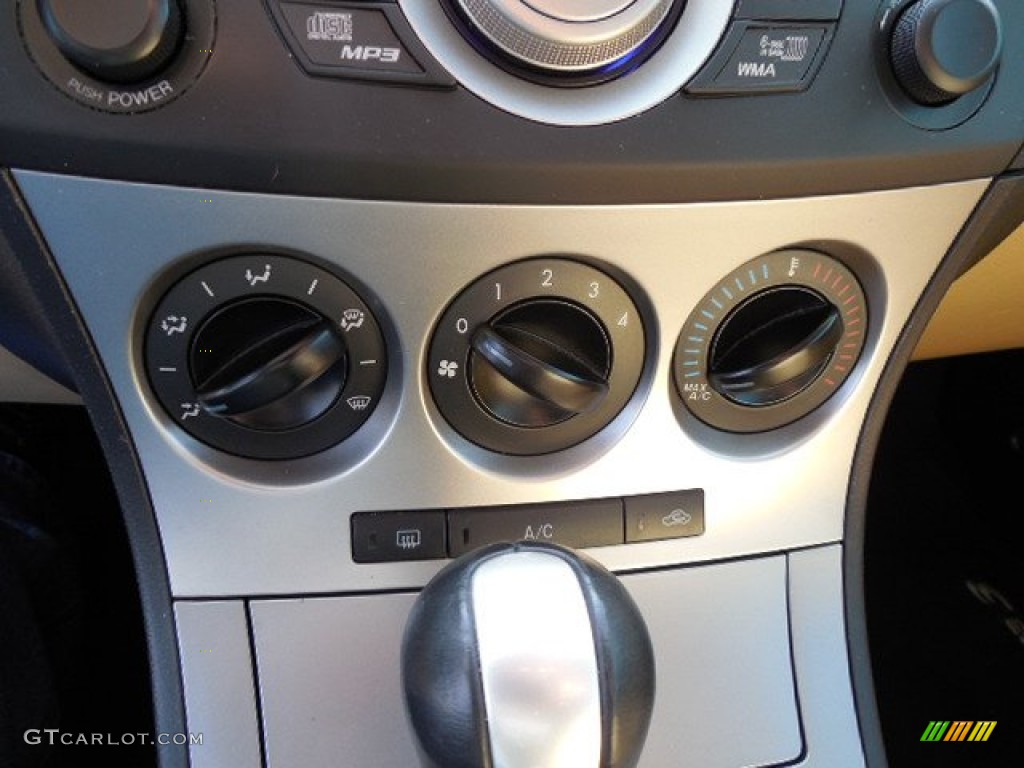 2010 Mazda MAZDA3 s Sport 5 Door Controls Photo #101237763