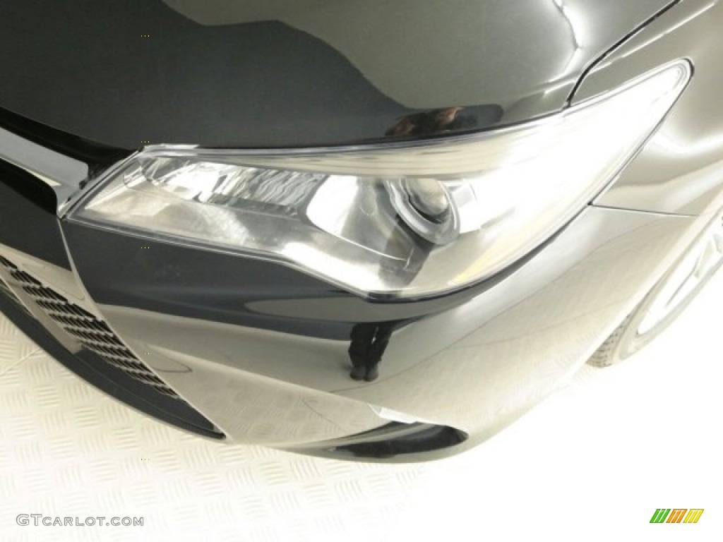 2015 Camry SE - Attitude Black Metallic / Black photo #6