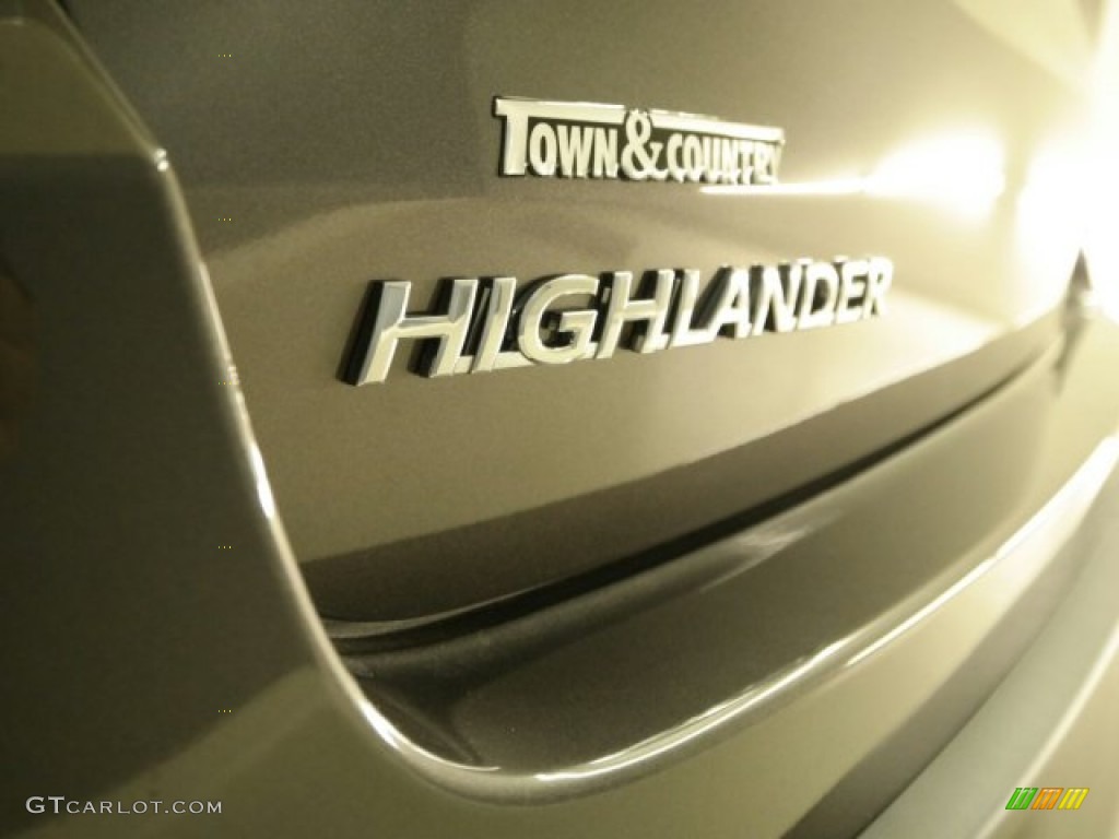 2015 Highlander XLE - Predawn Gray Mica / Almond photo #18