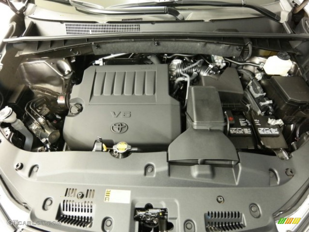 2015 Toyota Highlander XLE Engine Photos