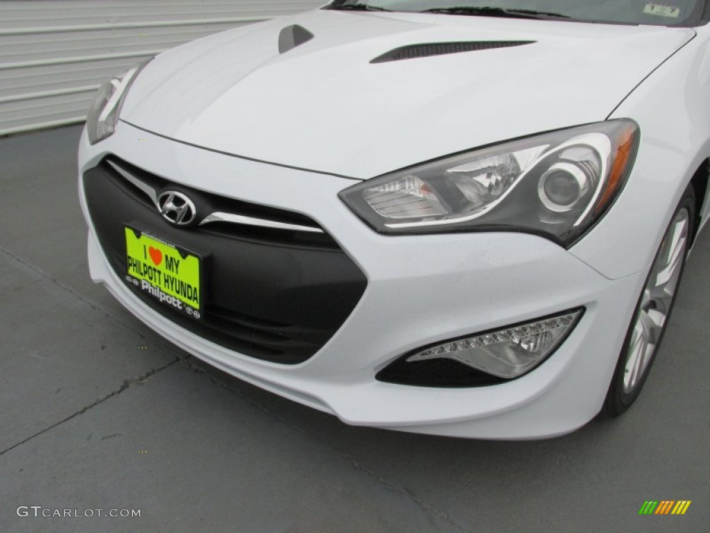 2015 Genesis Coupe 3.8 - Casablanca White / Black photo #10