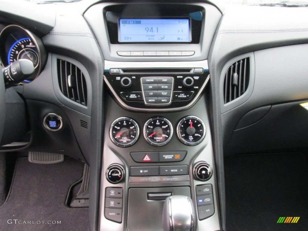 2015 Hyundai Genesis Coupe 3.8 Controls Photo #101243181