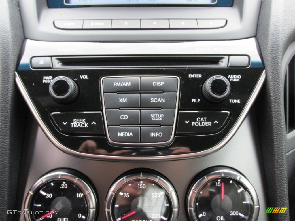 2015 Hyundai Genesis Coupe 3.8 Controls Photo #101243187