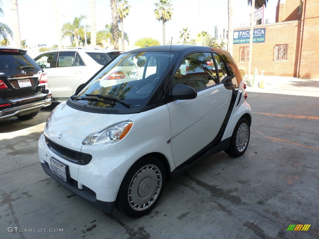 2012 fortwo pure coupe - Crystal White / Plain Black photo #5