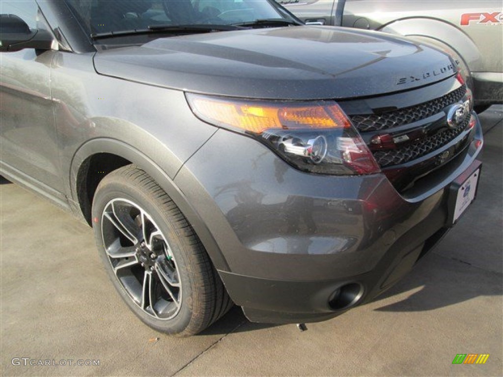 2015 Explorer Sport 4WD - Magnetic / Sport Charcoal Black photo #2
