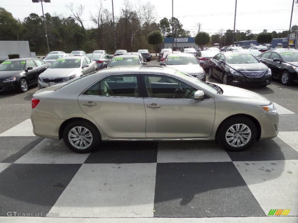 Champagne Mica 2014 Toyota Camry LE Exterior Photo #101255425