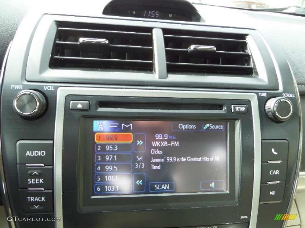 2014 Camry LE - Champagne Mica / Ivory photo #17