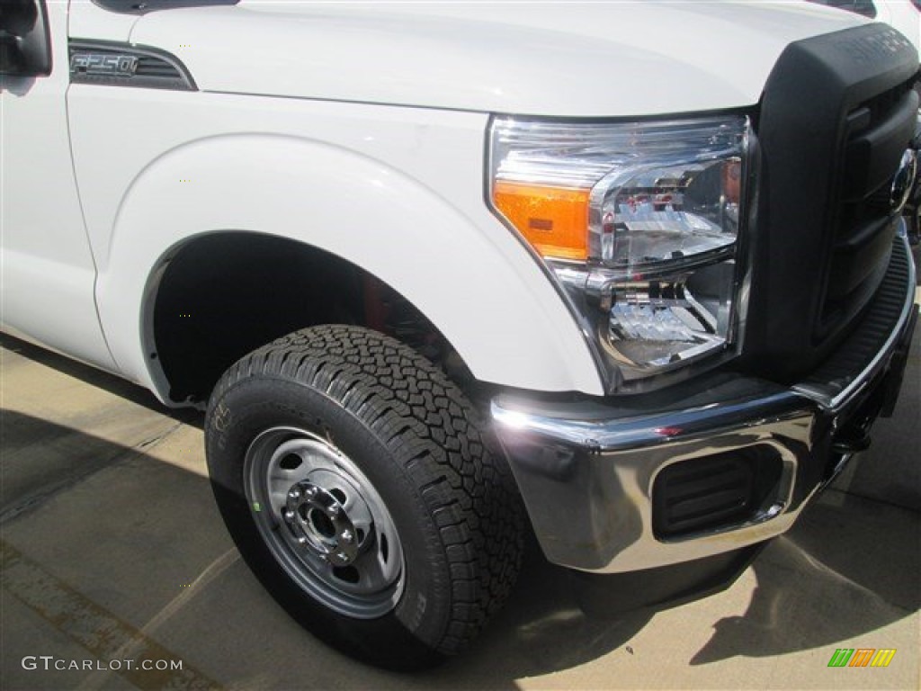 2015 F250 Super Duty XL Crew Cab 4x4 - Oxford White / Steel photo #35