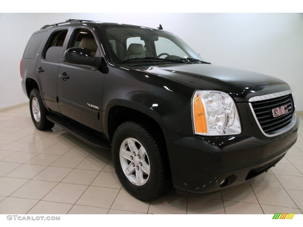 2014 Yukon SLE 4x4 - Onyx Black / Light Tan photo #1