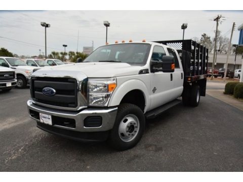 2015 Ford F350 Super Duty XL Crew Cab 4x4 Stake Truck Data, Info and Specs