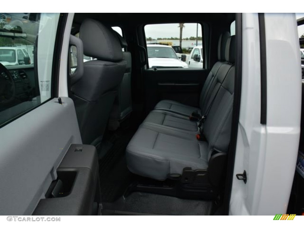 2015 F450 Super Duty XL Crew Cab Flat Bed 4x4 - Oxford White / Steel photo #11