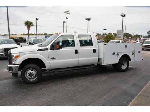 2015 Ford F350 Super Duty XL Crew Cab 4x4 Utility Data, Info and Specs