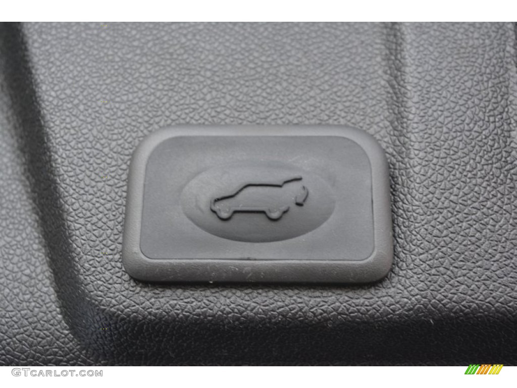 2009 Traverse LTZ AWD - Black Granite Metallic / Cashmere/Ebony photo #15