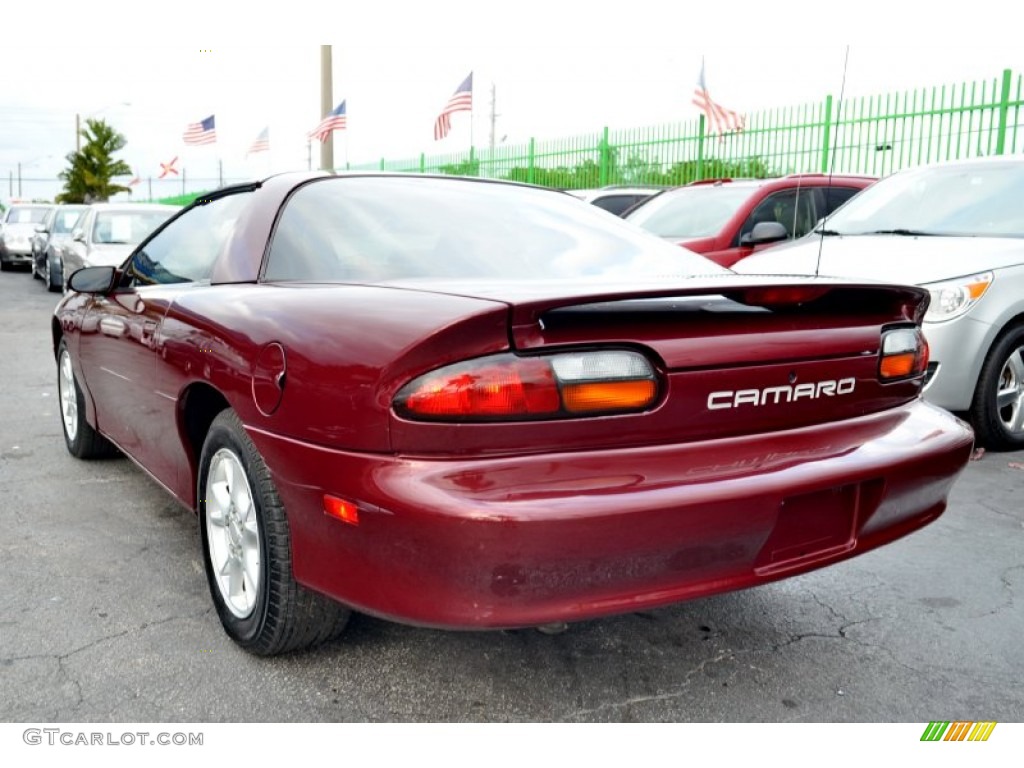 2002 Camaro Coupe - Monterey Maroon Metallic / Medium Gray photo #45