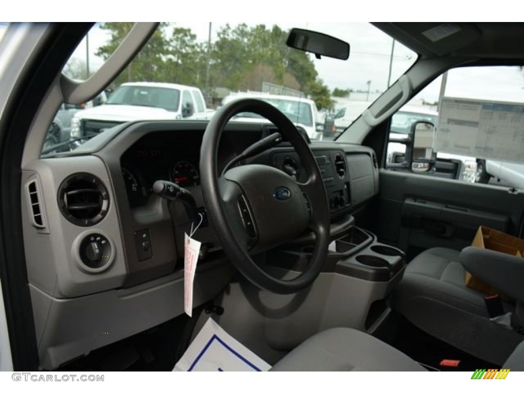 2015 Ford E-Series Van E350 Cutaway Commercial Moving Truck Dashboard Photos