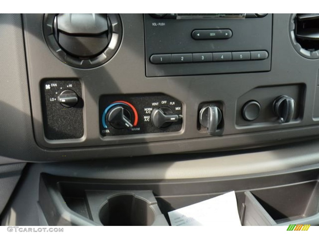 2015 Ford E-Series Van E350 Cutaway Commercial Moving Truck Controls Photos