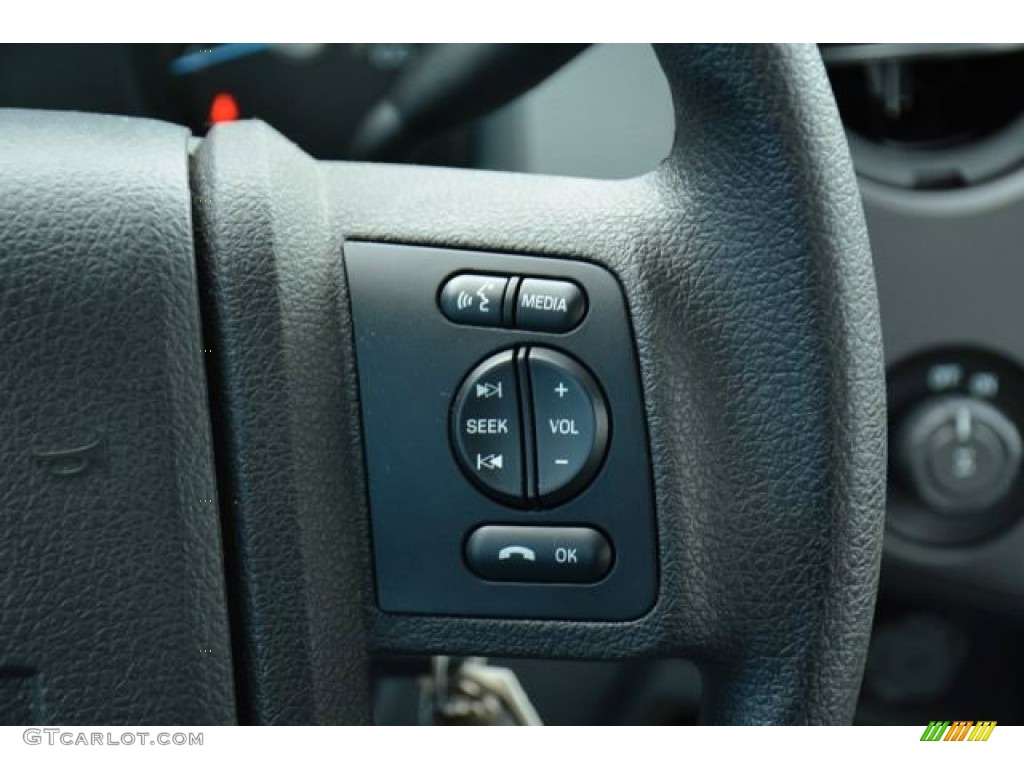 2015 Ford F350 Super Duty XL Crew Cab Utility Controls Photo #101271196