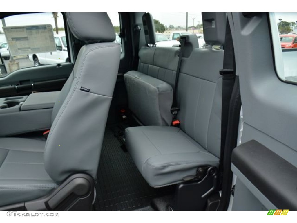 2015 F250 Super Duty XL Super Cab - Oxford White / Steel photo #11