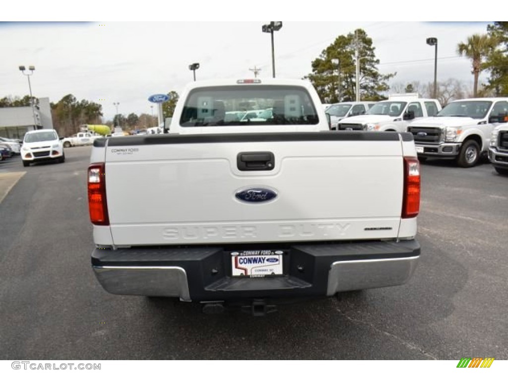 2015 F250 Super Duty XL Super Cab - Oxford White / Steel photo #5