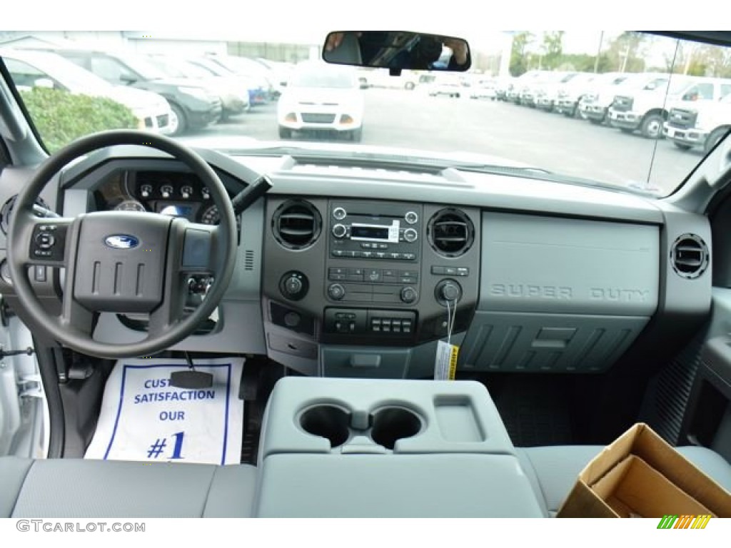 2015 F250 Super Duty XL Super Cab - Oxford White / Steel photo #11