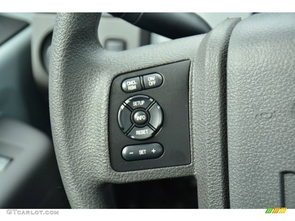 2015 Ford F450 Super Duty XL Regular Cab Chassis Controls Photo #101272294