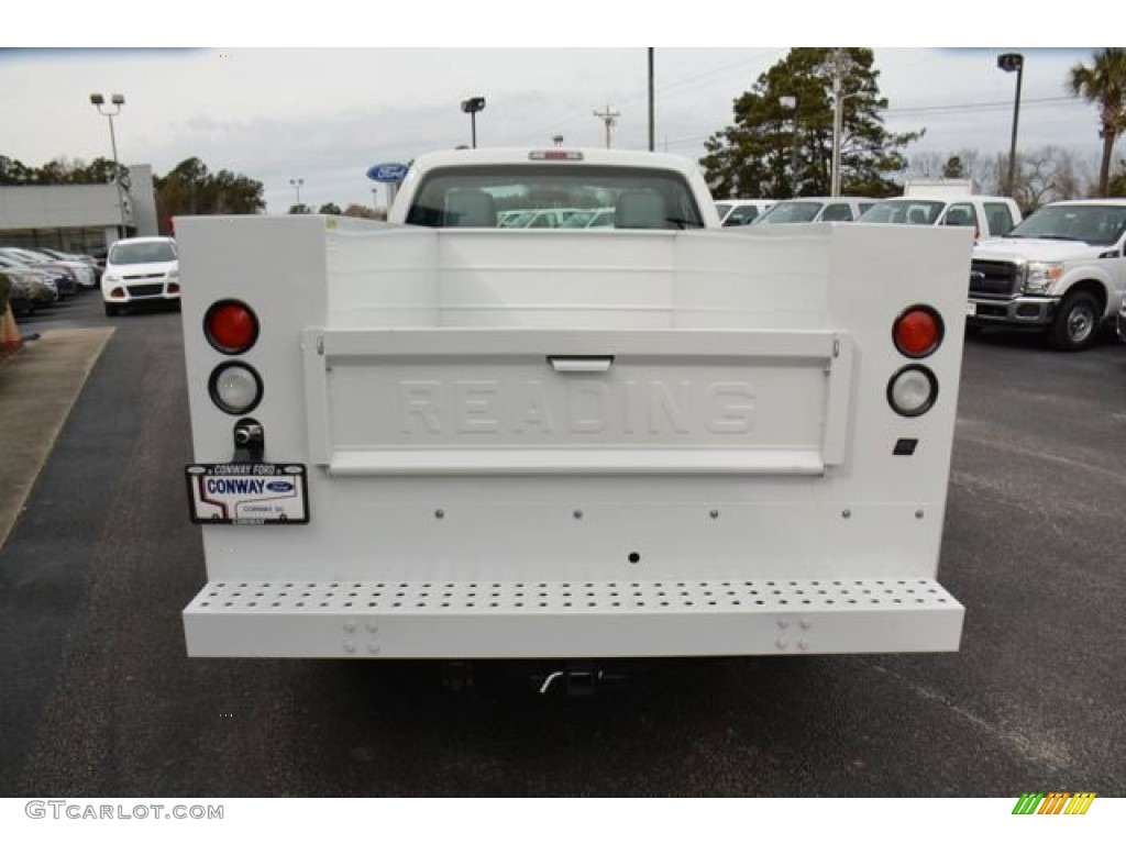 2015 F250 Super Duty XL Regular Cab Utility - Oxford White / Steel photo #6