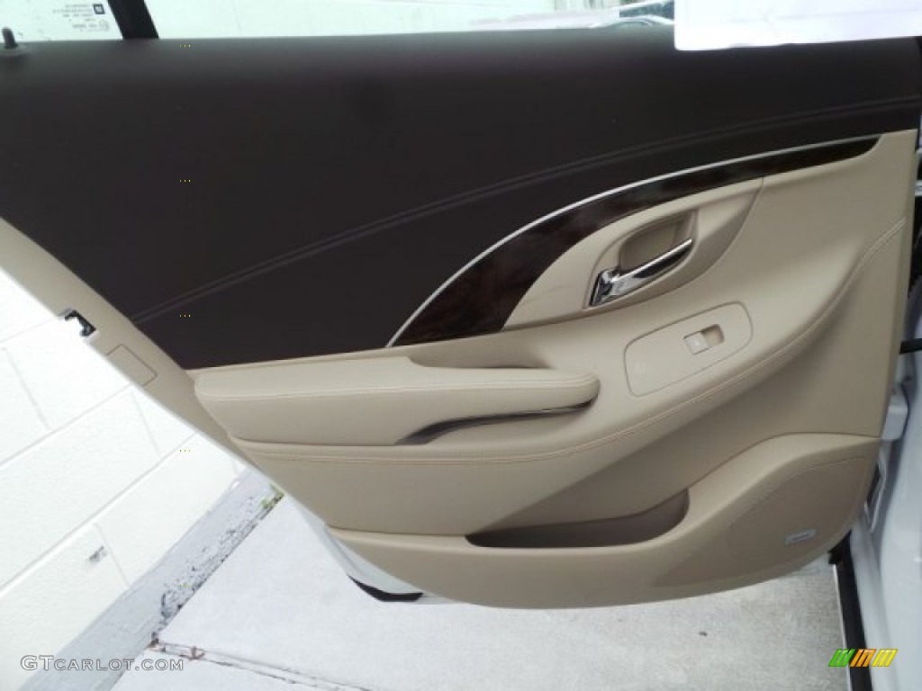 2014 Buick LaCrosse Premium Light Neutral Door Panel Photo #101274838