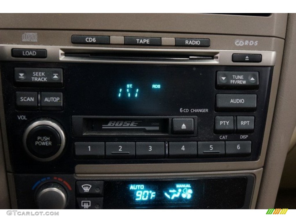 2004 Infiniti I 35 Controls Photos