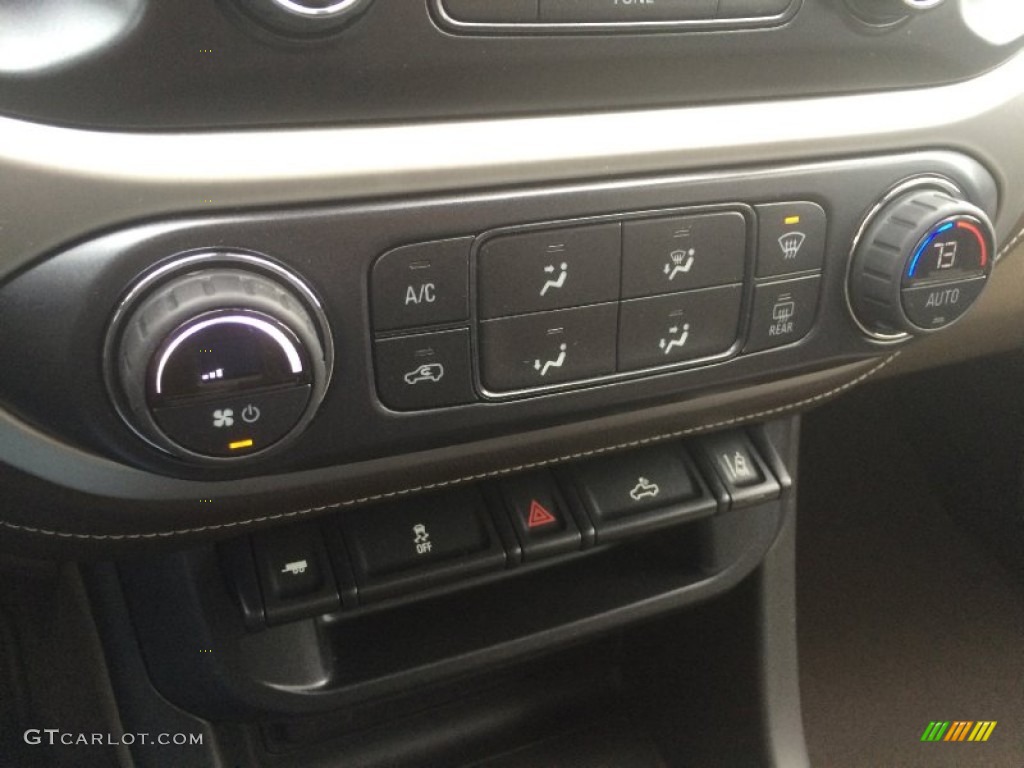 2015 GMC Canyon SLE Extended Cab 4x4 Controls Photo #101280592
