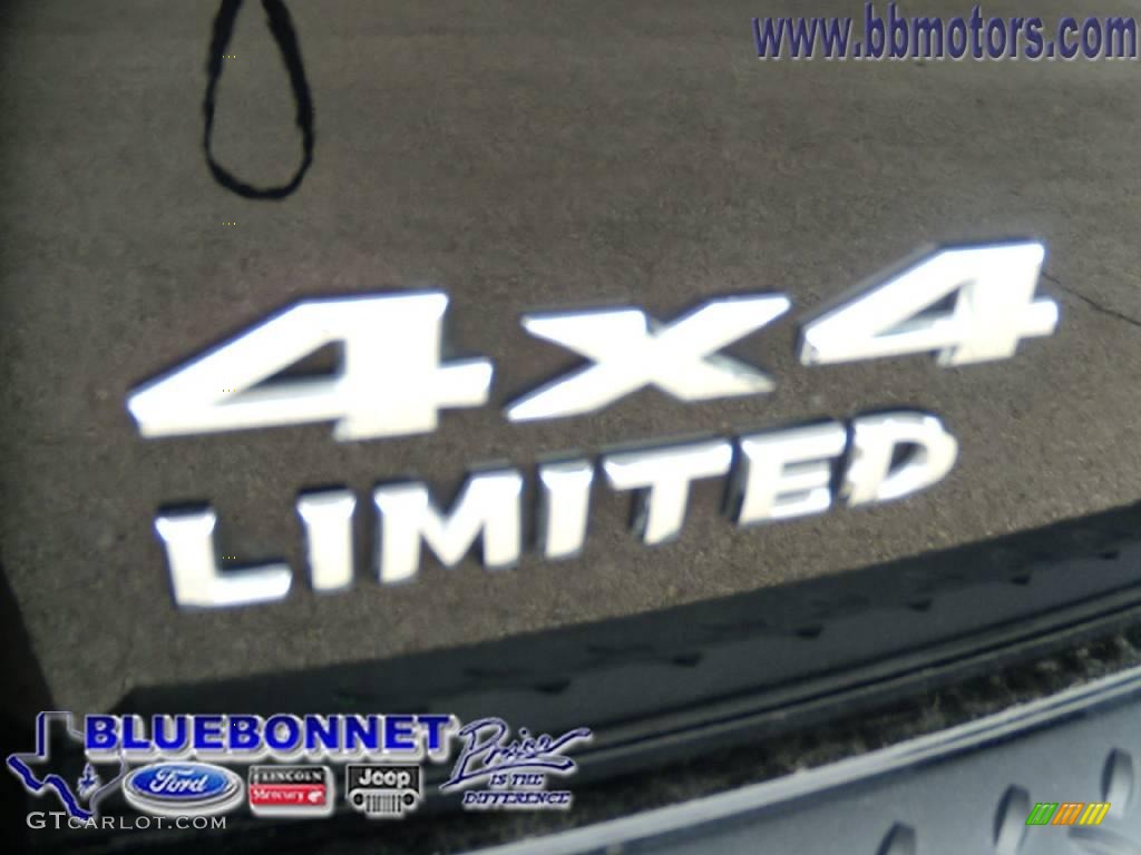 2006 Commander Limited 4x4 - Black / Dark Slate Gray/Light Graystone photo #19