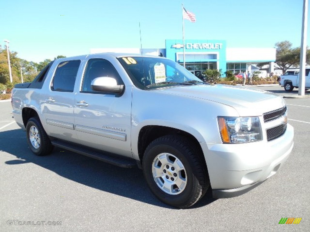 Sheer Silver Metallic 2010 Chevrolet Avalanche LS Exterior Photo #101290437