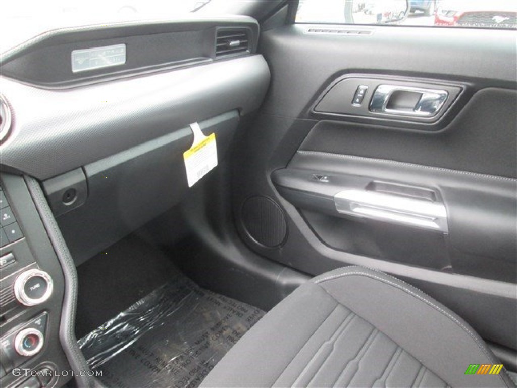 2015 Mustang EcoBoost Coupe - Oxford White / Ebony photo #25