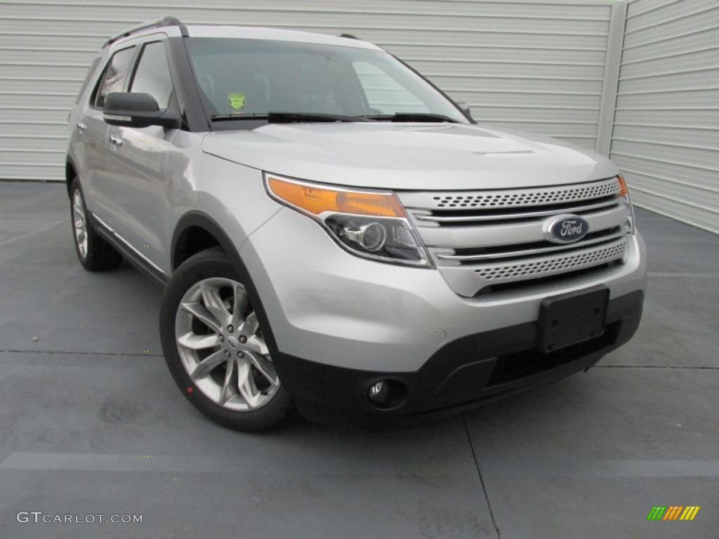 2015 Explorer XLT - Ingot Silver / Charcoal Black photo #1
