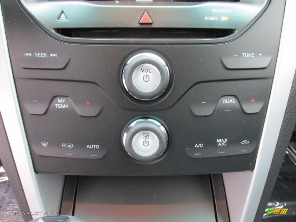 2015 Explorer XLT - Ingot Silver / Charcoal Black photo #29