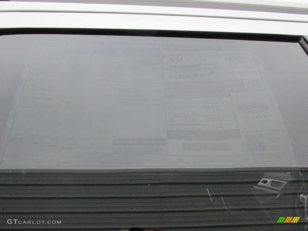2015 Explorer XLT - Ingot Silver / Charcoal Black photo #35