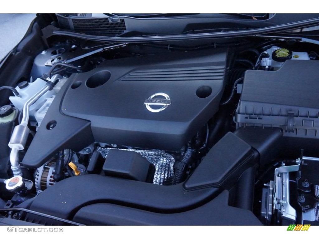 2015 Nissan Altima 2.5 SV Engine Photos