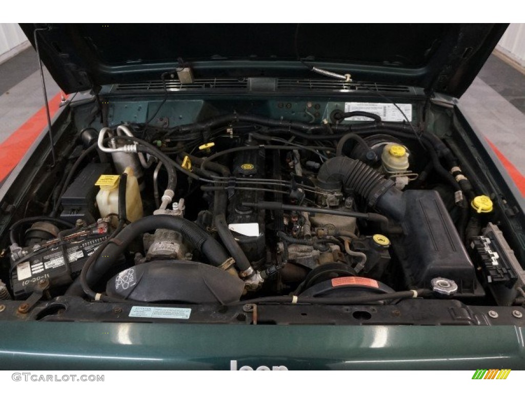 2000 Cherokee Sport 4x4 - Forest Green Pearl / Camel Beige photo #28