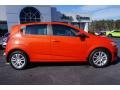 Inferno Orange Metallic - Sonic LT Hatch Photo No. 8