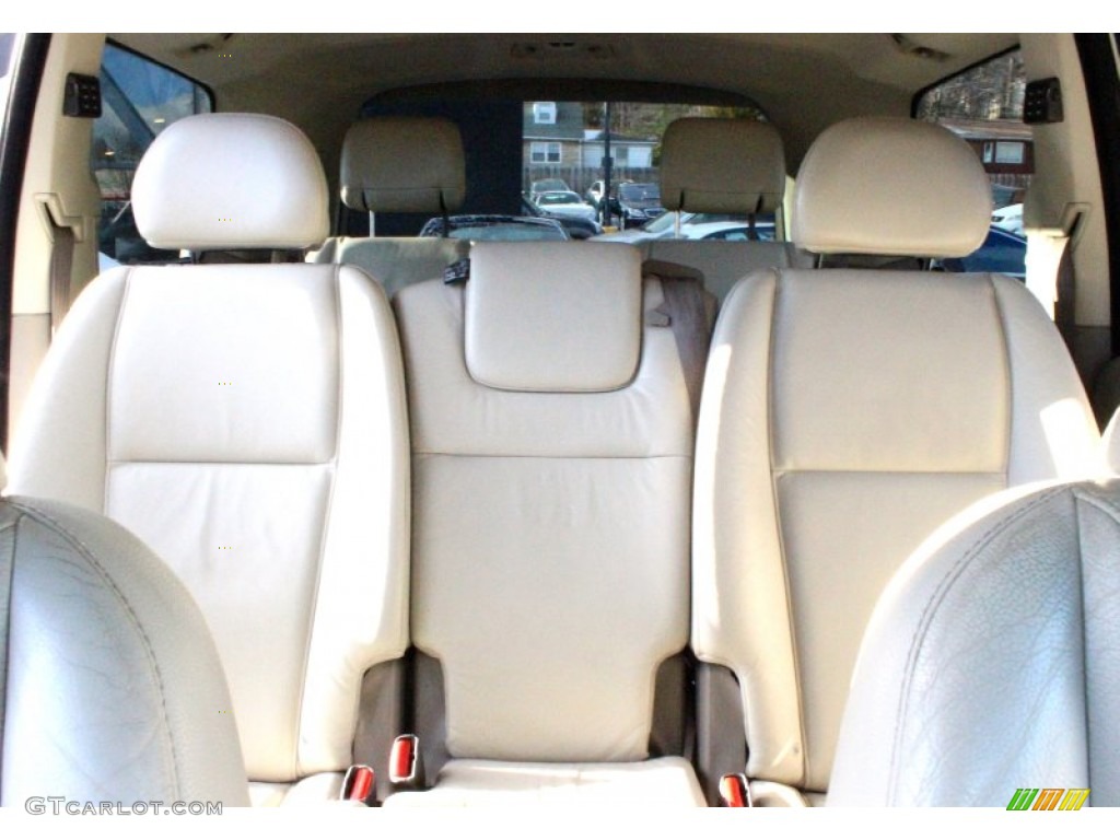 2005 Volvo XC90 2.5T AWD Rear Seat Photo #101318075