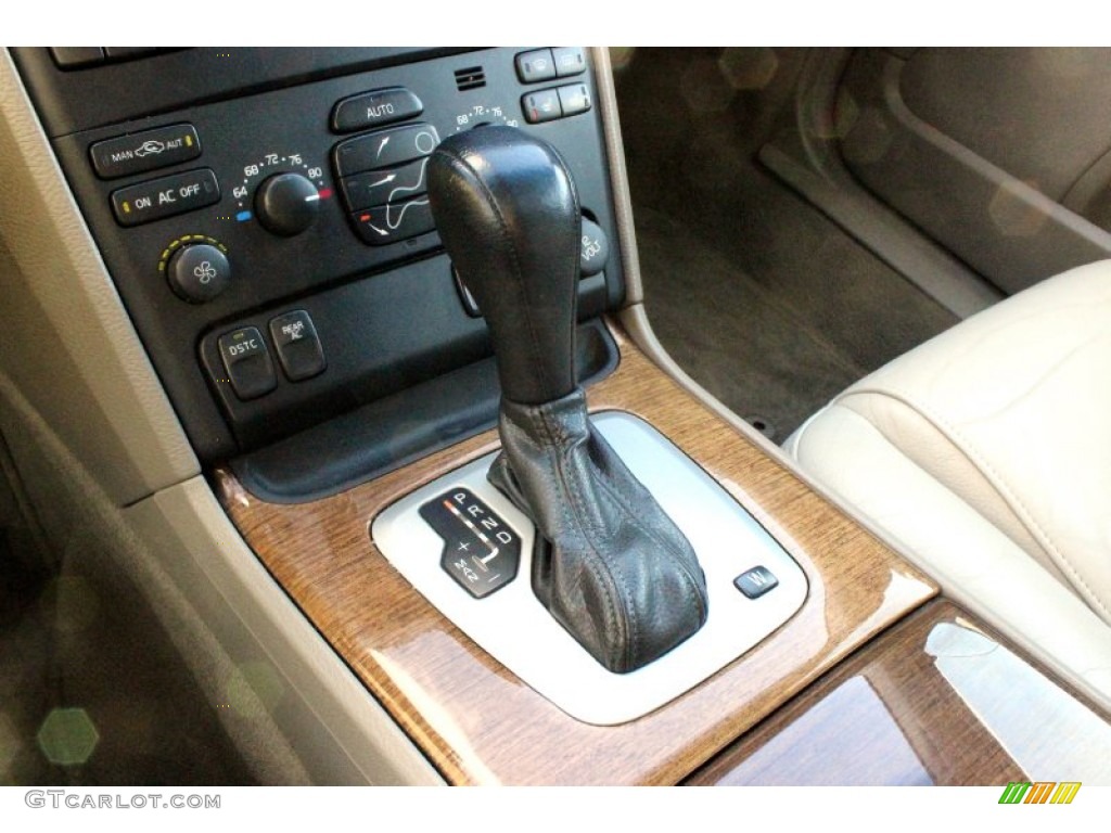 2005 Volvo XC90 2.5T AWD Transmission Photos