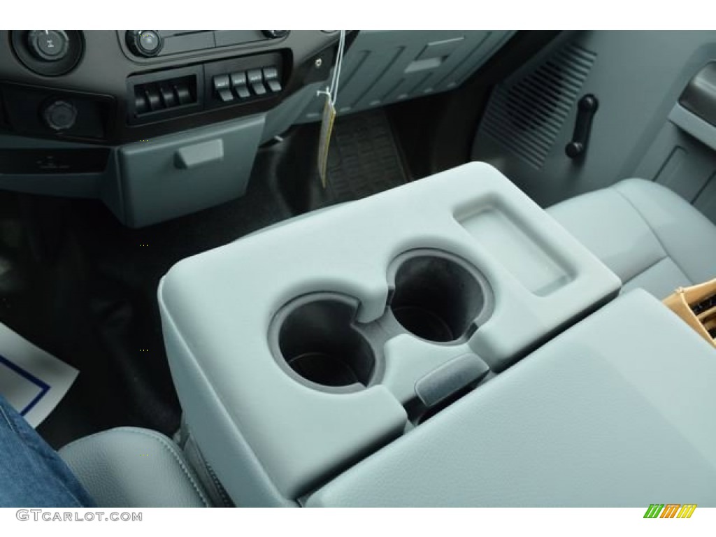 2015 F250 Super Duty XL Regular Cab Utility - Oxford White / Steel photo #20