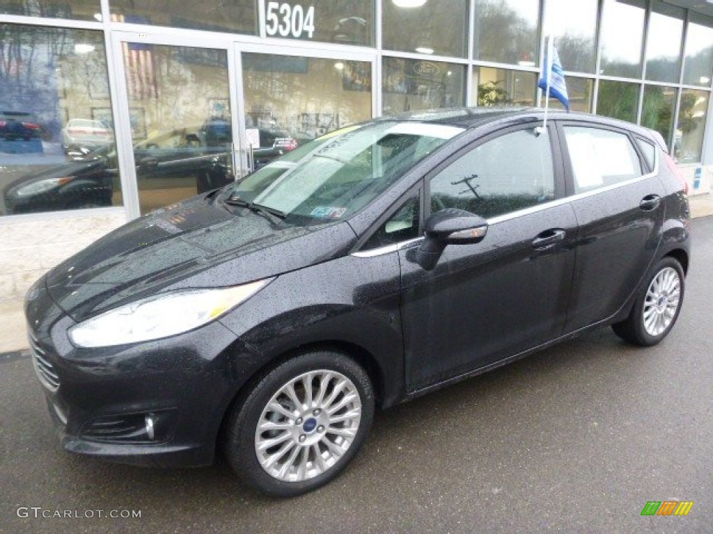 2014 Ford Fiesta Titanium Hatchback Exterior Photos