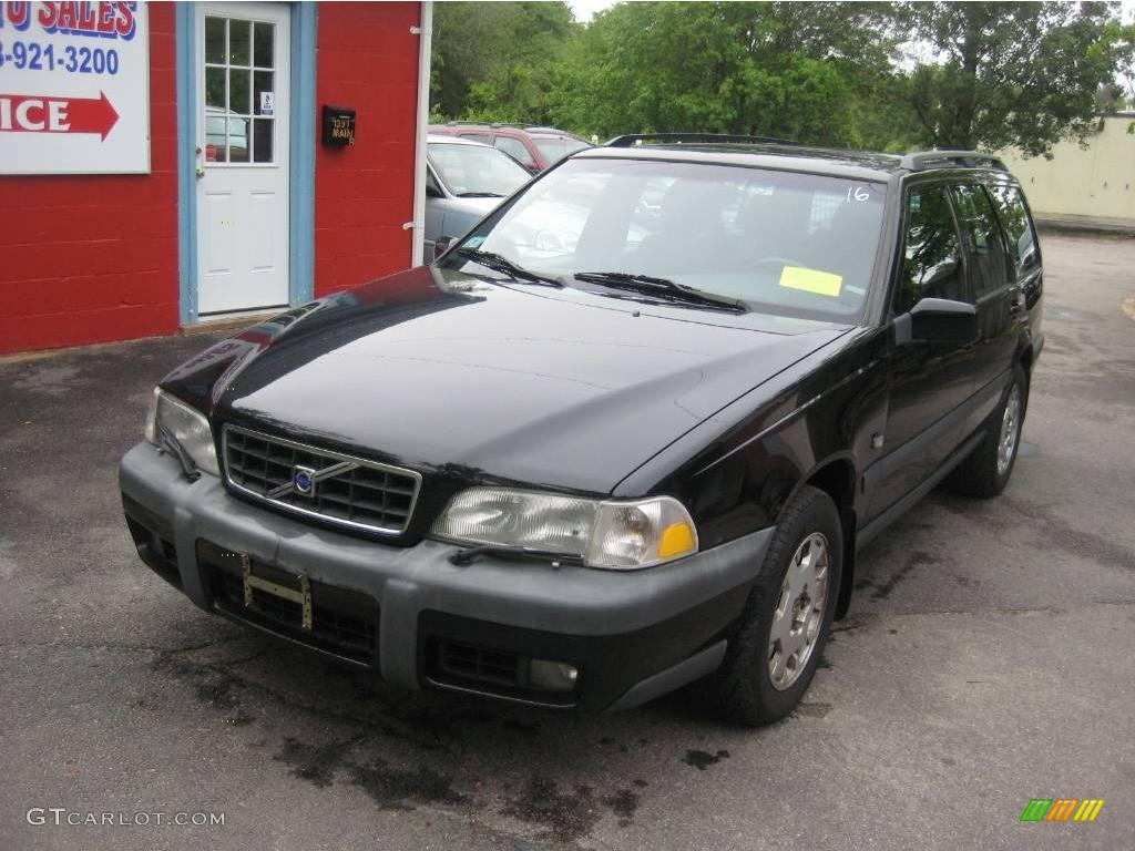 2000 V70 XC AWD - Black / Graphite photo #1