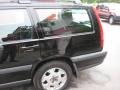 Black - V70 XC AWD Photo No. 9