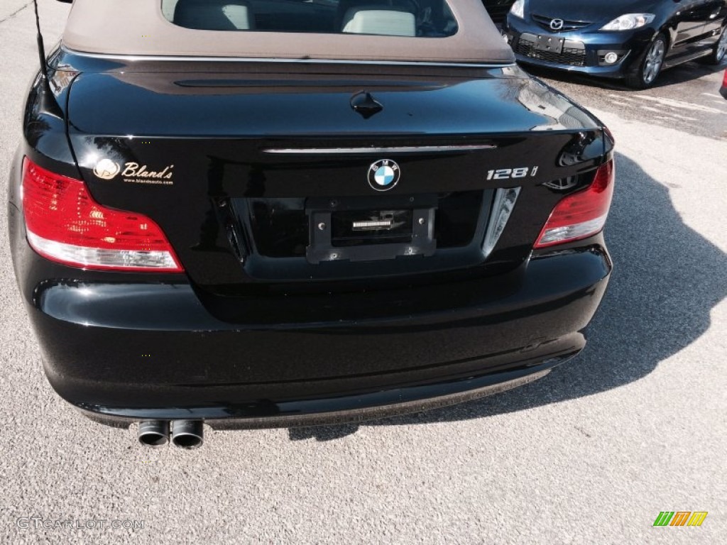2009 1 Series 128i Convertible - Black Sapphire Metallic / Savanna Beige/Black Boston Leather photo #36