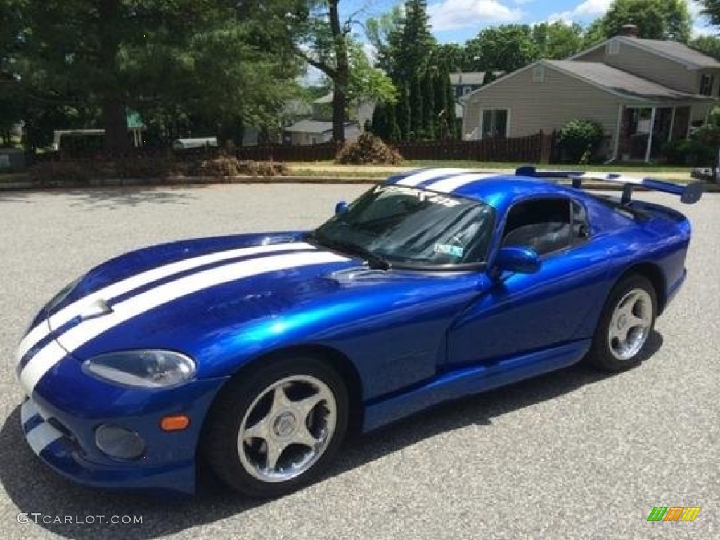 GTS Blue Pearl Dodge Viper