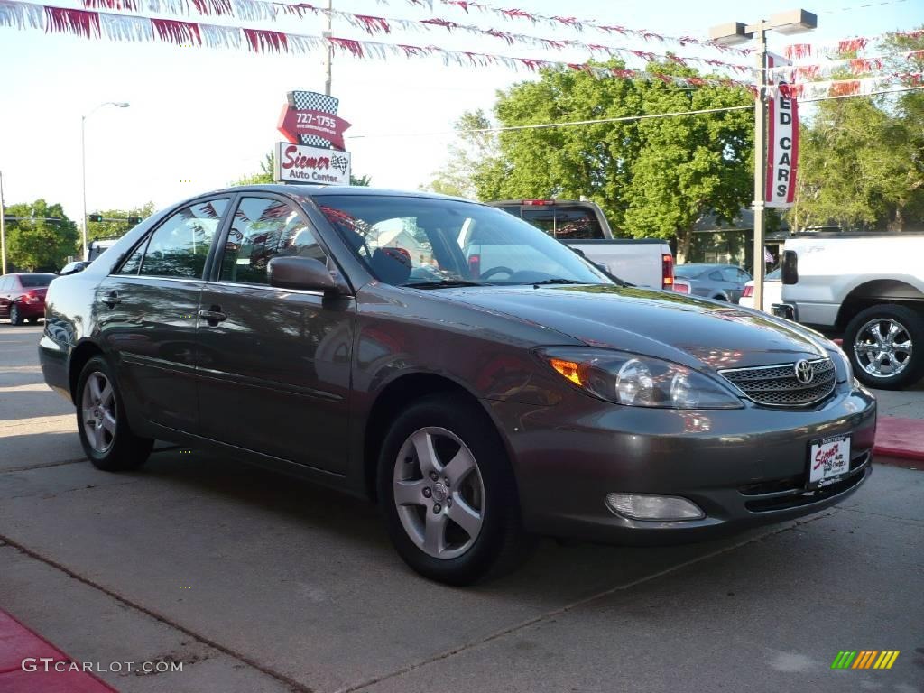 2003 Camry LE - Phantom Gray Pearl / Dark Charcoal photo #3