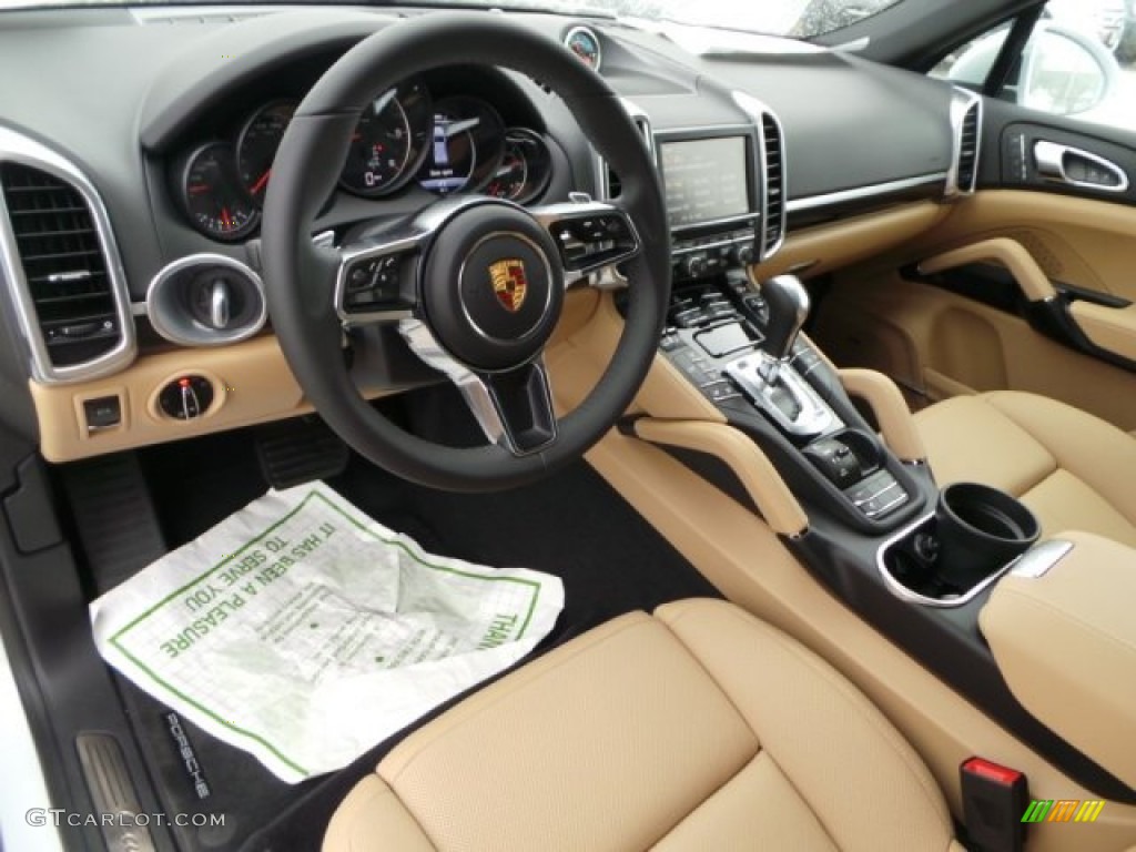 Black/Luxor Beige Interior 2015 Porsche Cayenne Diesel Photo #101349842