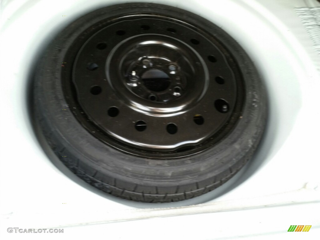 2012 Impala LS - Summit White / Gray photo #22