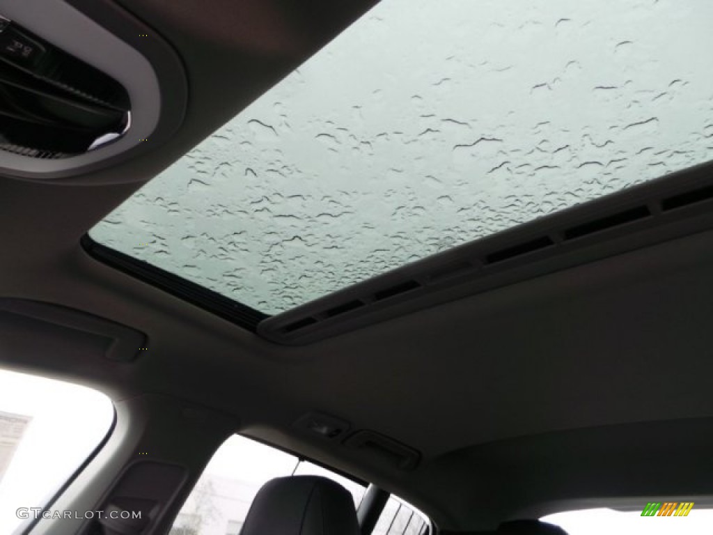 2015 Porsche Panamera S Sunroof Photos